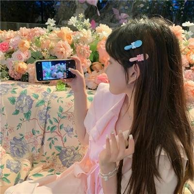 夏季别墅海报